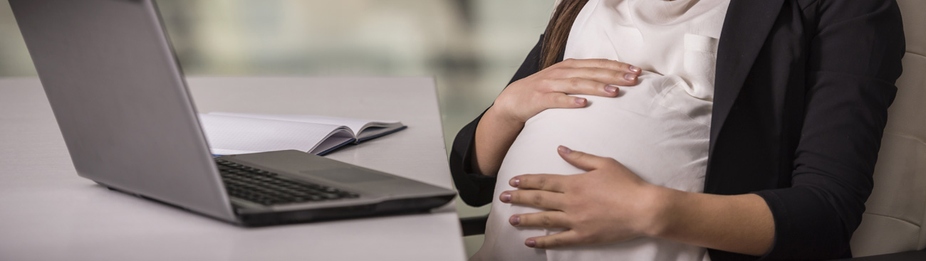 الرعاية الذاتية للأم العاملة أثناء فترة الحمل