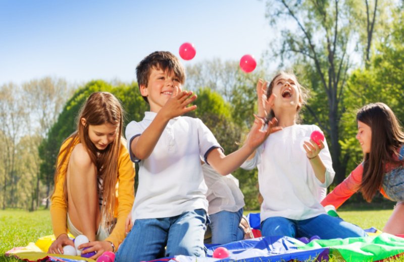 هل تبحثين عن أنشطة هادفة وممتعة للأطفال خلال عطلة الصيف؟