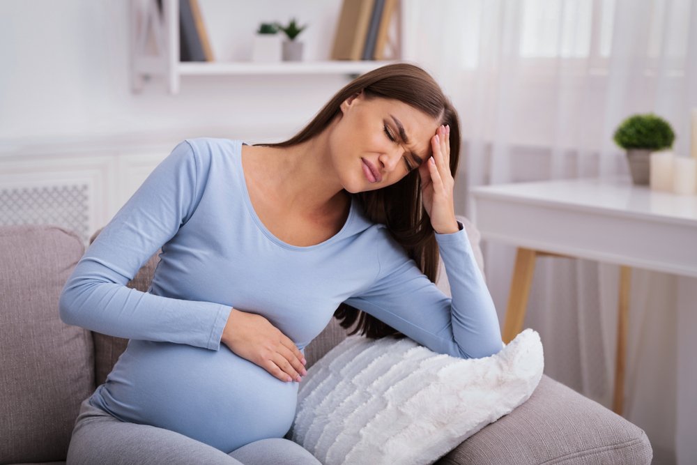 الصداع عند الحامل: ما أسبابه وكيف يمكن التعامل معه؟
