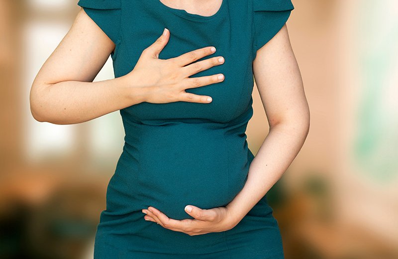 طرق طبيعية للتخلص من حرقة المعدة أثناء الحمل
