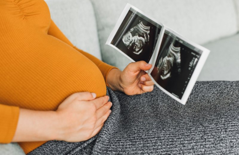 مراحل تطور الجنين في الشهر الثالث من الحمل